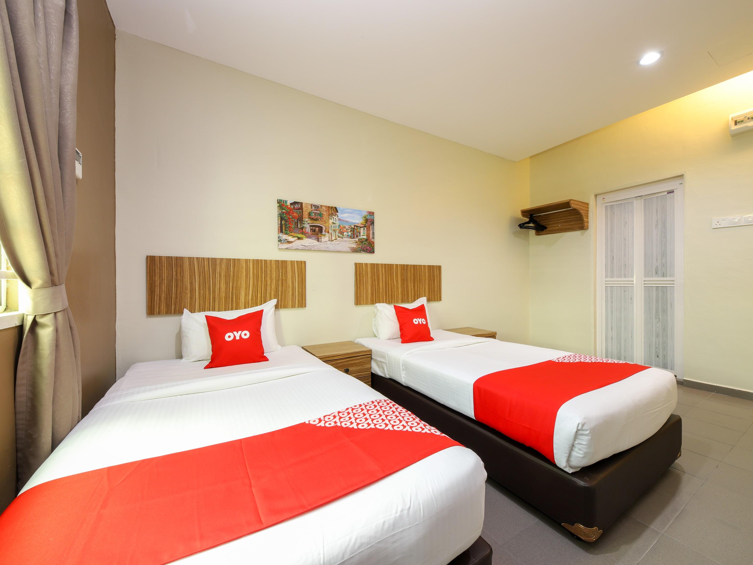 Oyo 89839 Riaz Hotel Malakka Dış mekan fotoğraf