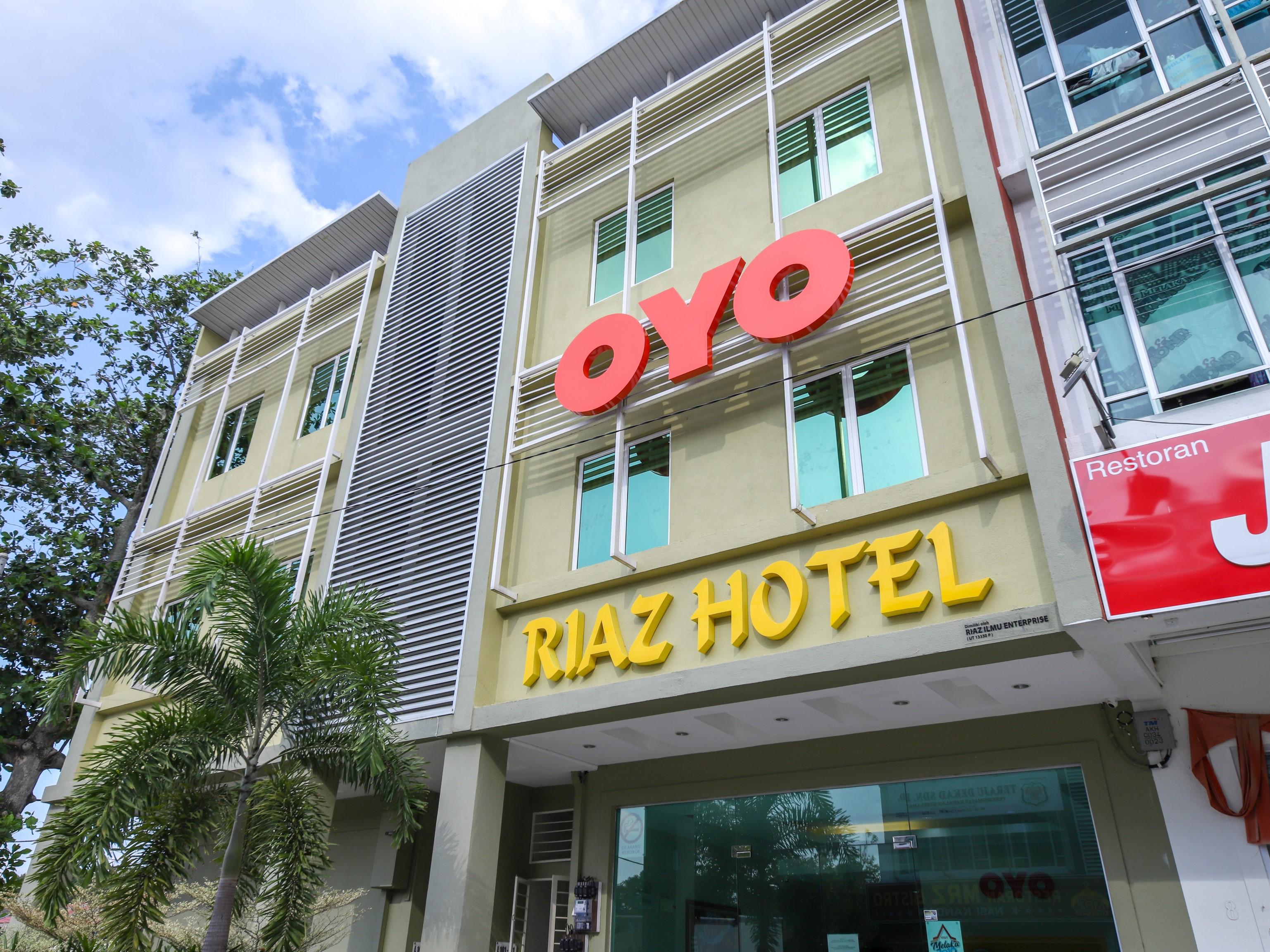 Oyo 89839 Riaz Hotel Malakka Dış mekan fotoğraf